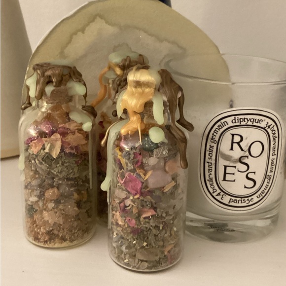 Luck 🍀 intention jar for success, abundance and good fortune with roses 🌹 salt - Picture 12 of 16